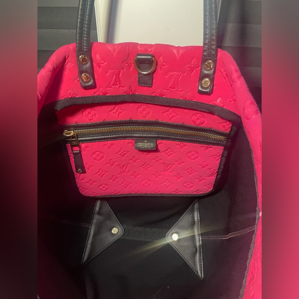 Louis Vuitton XL Fuchsia Pink Scuba Neverfull GM Neoprene Tote Bag - Picture 2 of 2